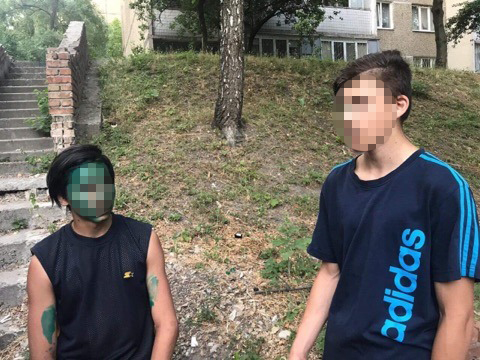 В Киеве будут судить подростков за жестокое избиение бездомного (фото)