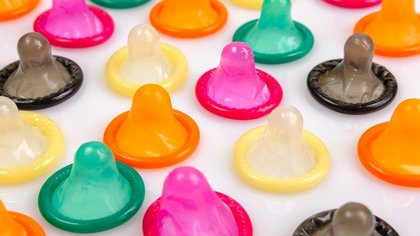 Роскачество обнаружило спирт в презервативах