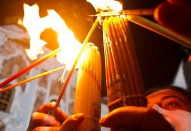 УПЦ МП призвала украинцев прийти в Лавру за благодатным огнем, несмотря на призывы Зеленского не идти в церковь