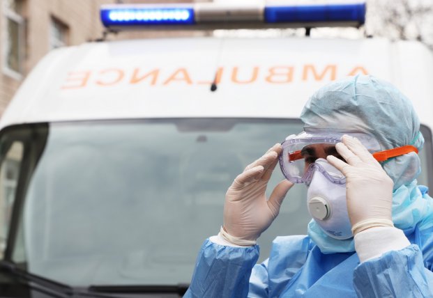 Житель Тернополя, вернувшийся с Польши, покончил с собой во время обсервации