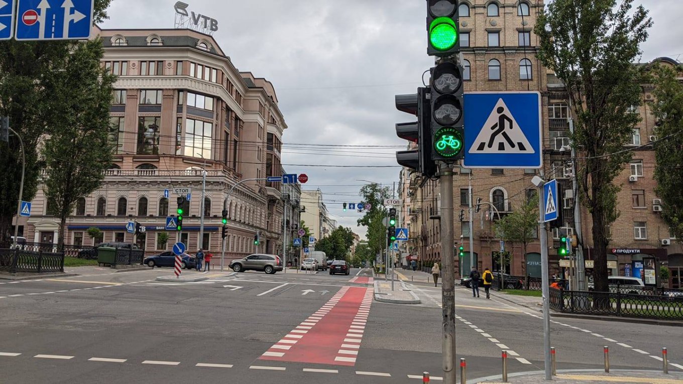 В Киеве установили уникальные светофоры
