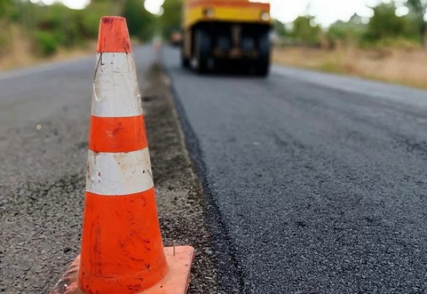 Чиновников Черкасской ОГА обвиняют в вымогательстве отката 10% на ремонте дорог